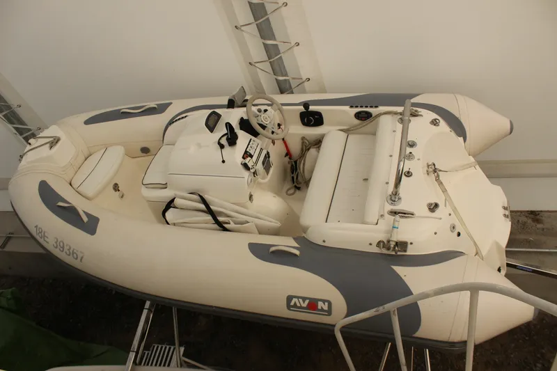 Slide: The Image of 1987 Carver 4207 Aft Cabin 42 - 7833876