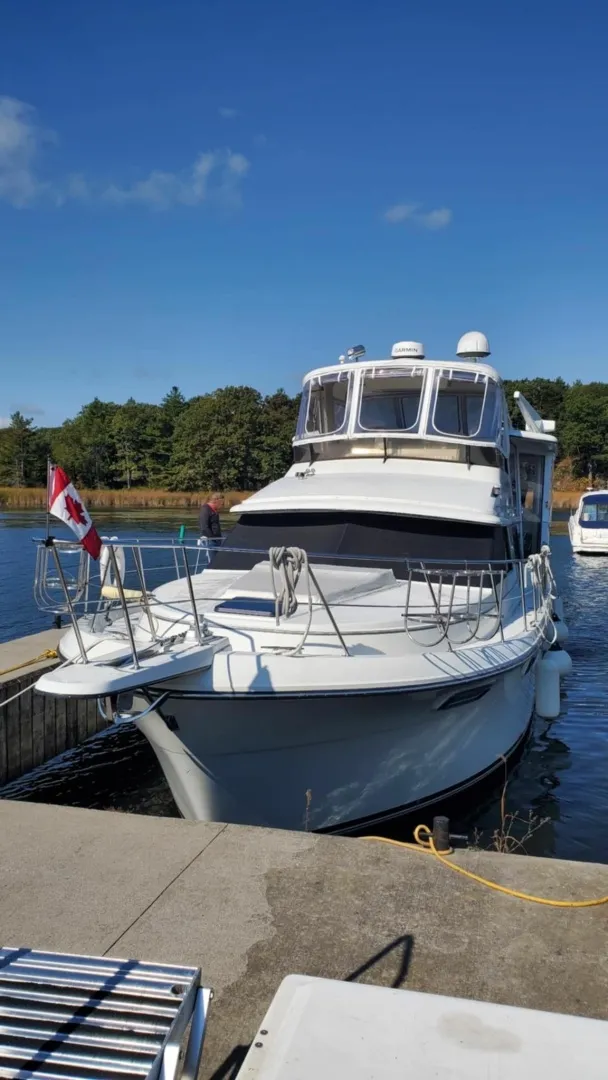Slide: The Image of 1987 Carver 4207 Aft Cabin 42 - 7833881