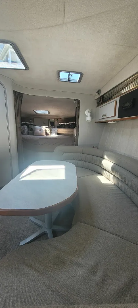 Slide: The Image of 1991 Sea Ray 350 Sundancer 35 - 7833930