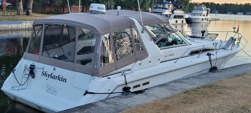 Slide: The Image of 1991 Sea Ray 350 Sundancer 35 - 7833917