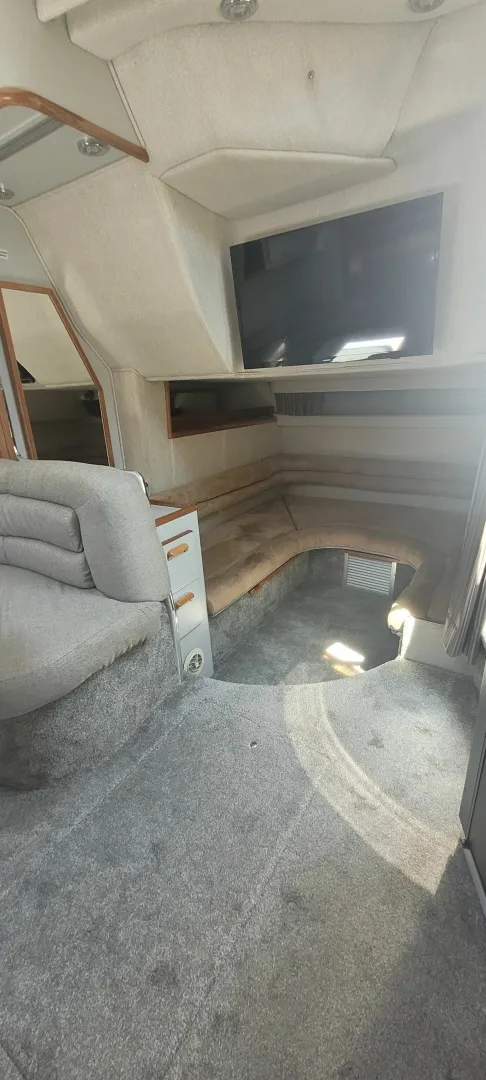 Slide: The Image of 1991 Sea Ray 350 Sundancer 35 - 7833933