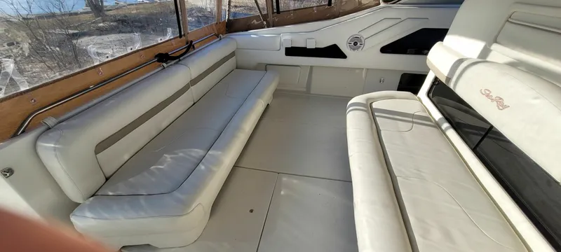 Slide: The Image of 1991 Sea Ray 350 Sundancer 35 - 7833922