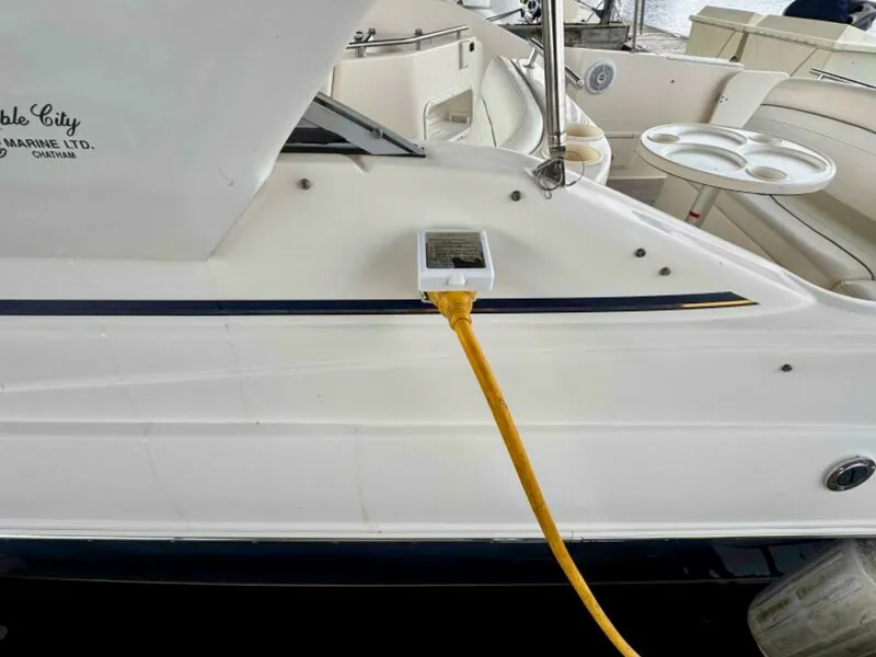Slide: The Image of 2003 Rinker Fiesta Vee 270 27 - 7834014