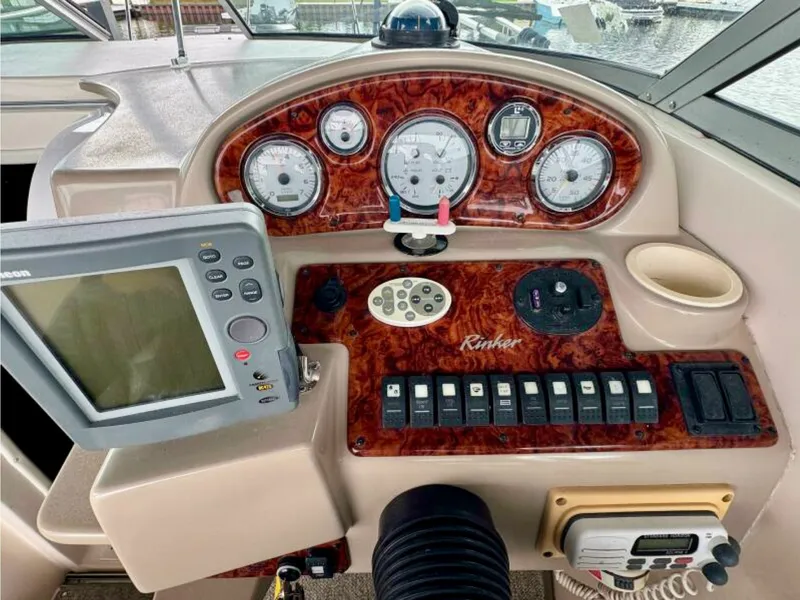 Slide: The Image of 2003 Rinker Fiesta Vee 270 27 - 7834023