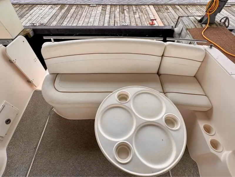 Slide: The Image of 2003 Rinker Fiesta Vee 270 27 - 7834018