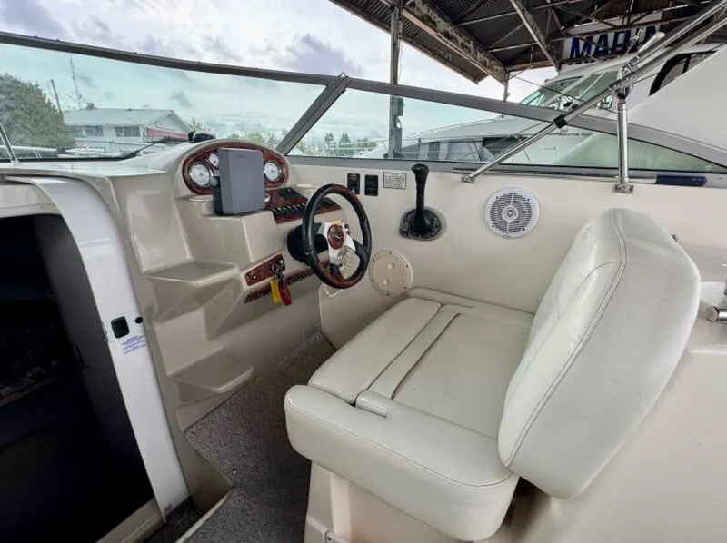 Slide: The Image of 2003 Rinker Fiesta Vee 270 27 - 7834021