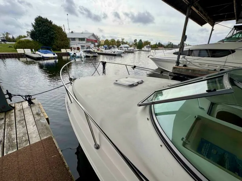 Slide: The Image of 2003 Rinker Fiesta Vee 270 27 - 7834013