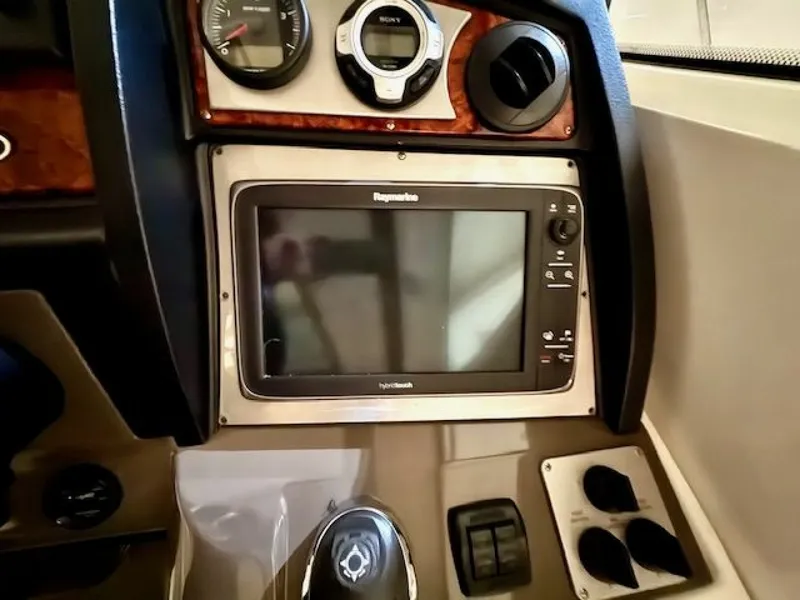 Slide: The Image of 2013 Cruisers Yachts 540 Sports Coupe 54 - 7834264