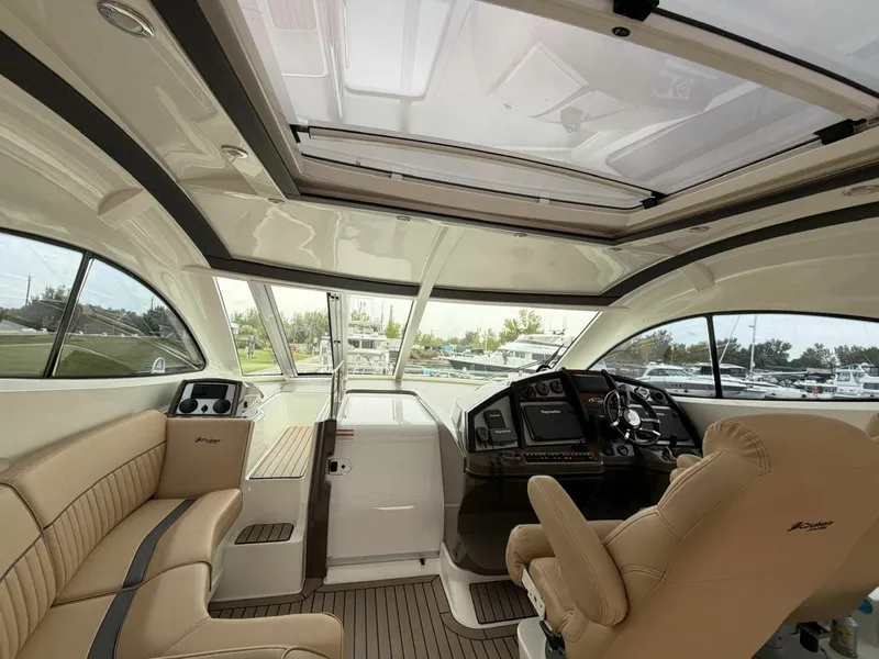 Slide: The Image of 2013 Cruisers Yachts 540 Sports Coupe 54 - 7834262