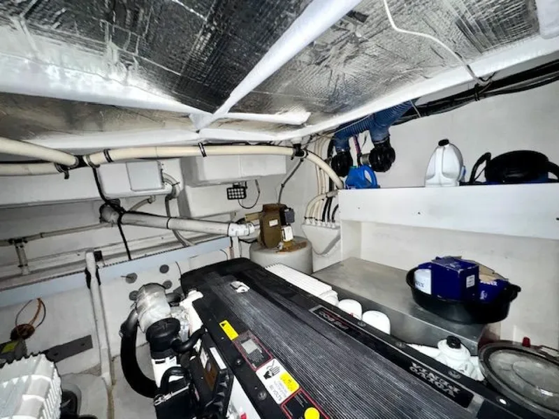 Slide: The Image of 2013 Cruisers Yachts 540 Sports Coupe 54 - 7834278