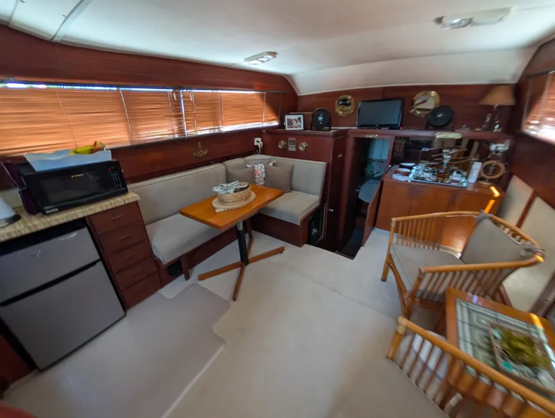 Slide: The Image of 1977 Trojan 36 Tri-Cabin 36 - 7834319