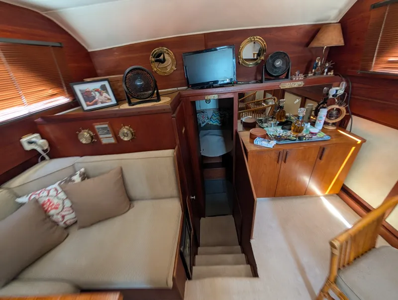 Slide: The Image of 1977 Trojan 36 Tri-Cabin 36 - 7834325