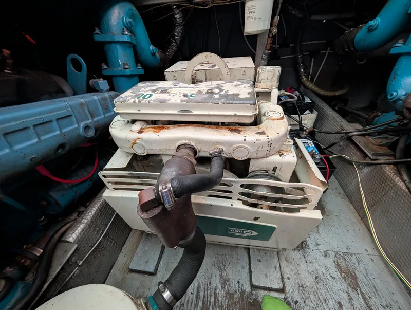 Slide: The Image of 1977 Trojan 36 Tri-Cabin 36 - 7834343