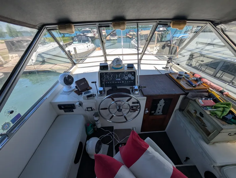 Slide: The Image of 1977 Trojan 36 Tri-Cabin 36 - 7834298