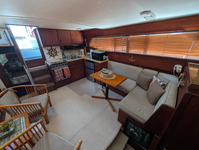 Slide: The Image of 1977 Trojan 36 Tri-Cabin 36 - 7834336