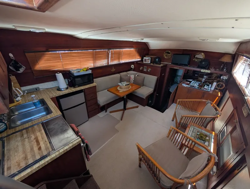 Slide: The Image of 1977 Trojan 36 Tri-Cabin 36 - 7834313