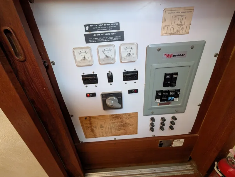 Slide: The Image of 1977 Trojan 36 Tri-Cabin 36 - 7834344