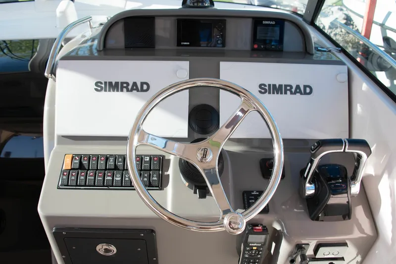 Slide: The Image of 2015 Pursuit 345 Offshore 34 - 7834348