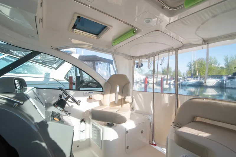 Slide: The Image of 2015 Pursuit 345 Offshore 34 - 7834364