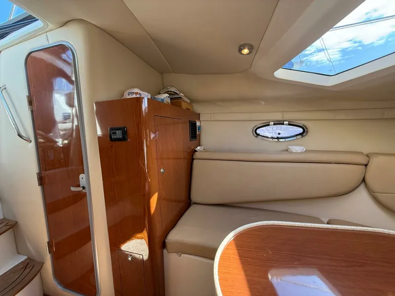 Slide: The Image of 2008 Regal 2860 Window Express 28 - 7834575