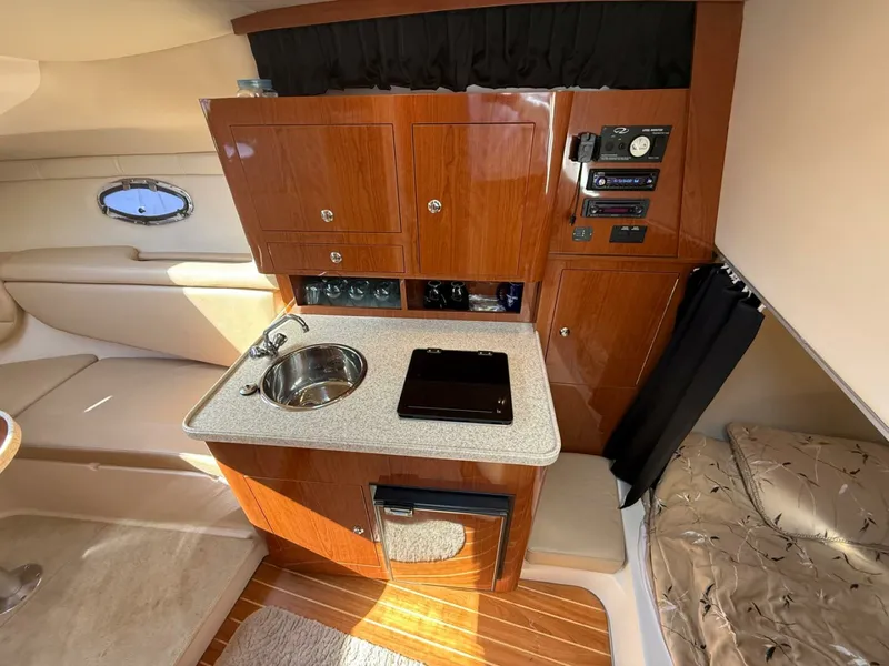 Slide: The Image of 2008 Regal 2860 Window Express 28 - 7834560