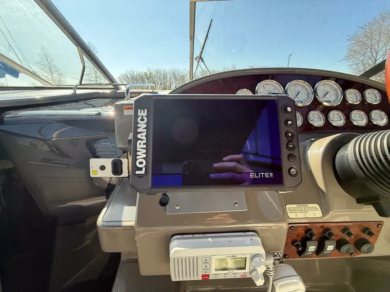 Slide: The Image of 2008 Regal 2860 Window Express 28 - 7834537