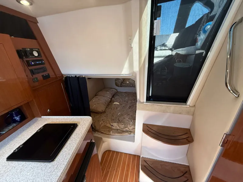 Slide: The Image of 2008 Regal 2860 Window Express 28 - 7834585