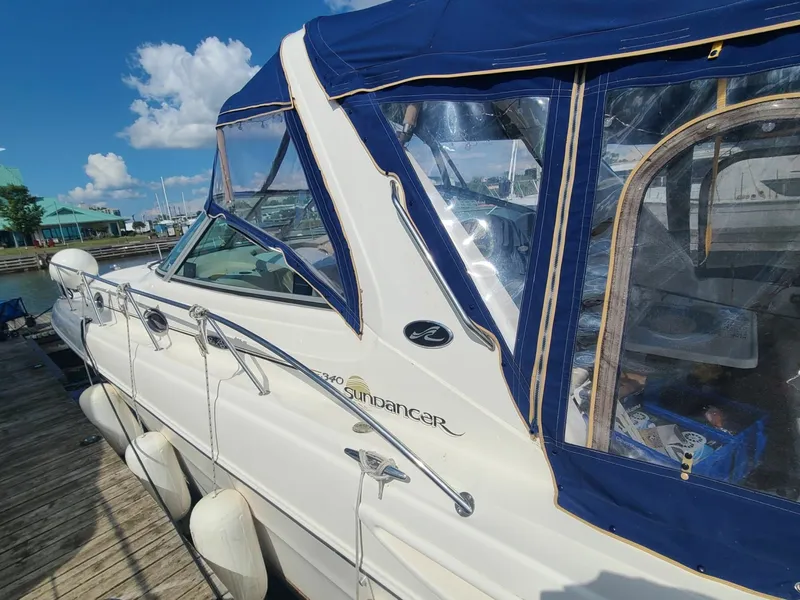 Slide: The Image of 2001 Sea Ray 340 Sundancer 34 - 7834591