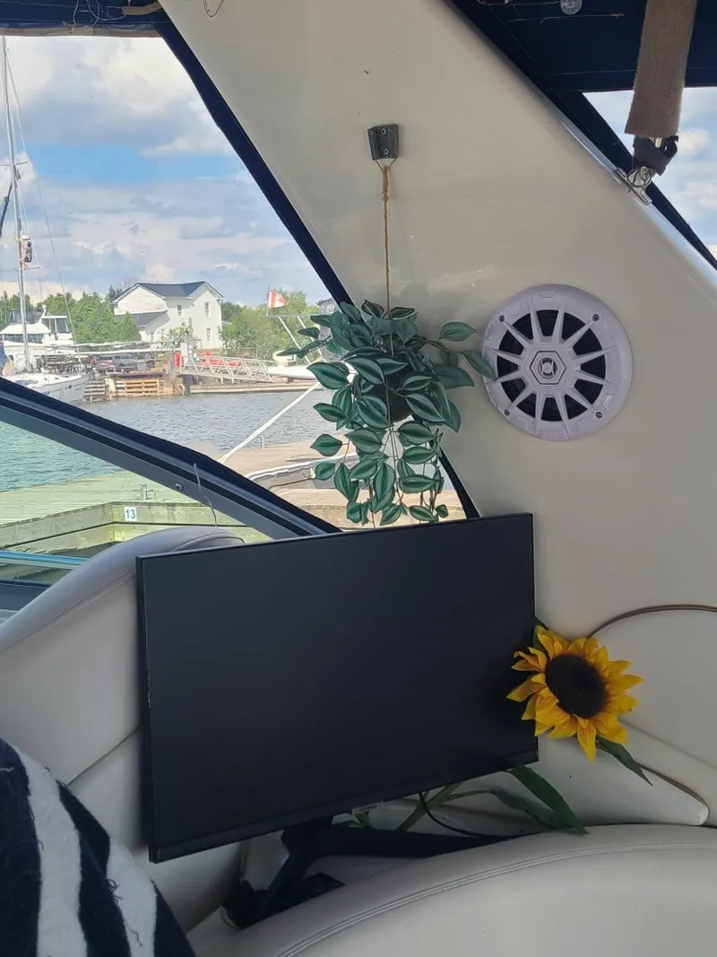 Slide: The Image of 2001 Sea Ray 340 Sundancer 34 - 7834596