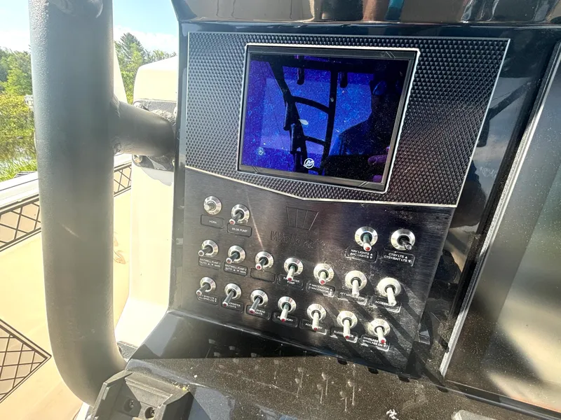 Slide: The Image of 2019 Wellcraft 302 Fisherman 30 - 7834699