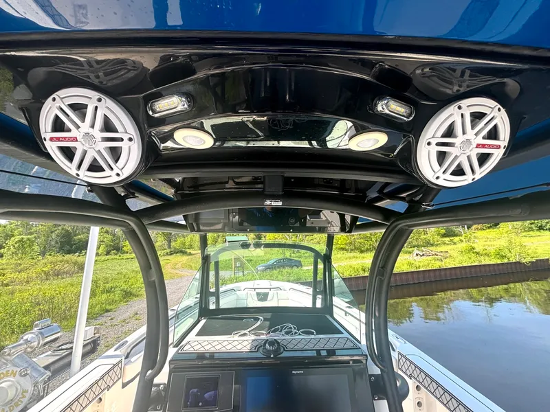 Slide: The Image of 2019 Wellcraft 302 Fisherman 30 - 7834703