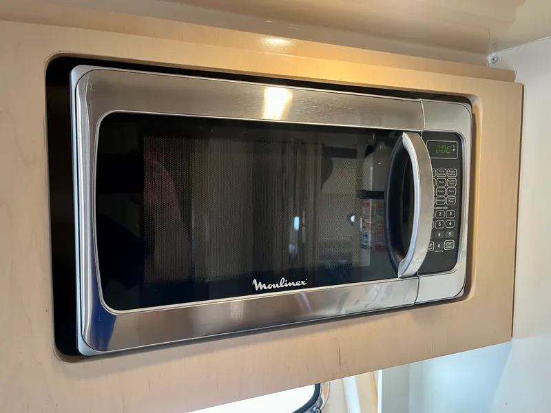 Slide: The Image of 1999 Carver 350 Mariner 35 - 7834805
