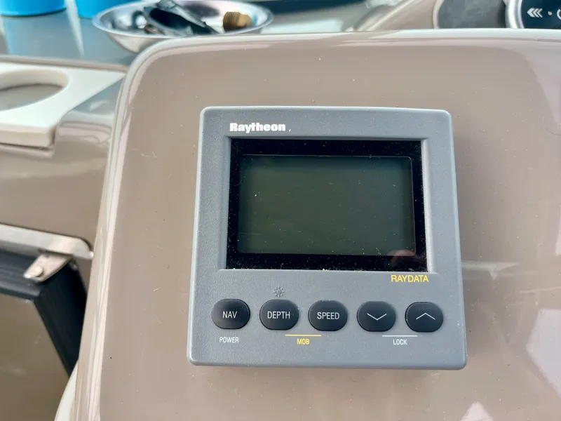 Slide: The Image of 1999 Carver 350 Mariner 35 - 7834766