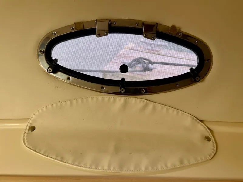 Slide: The Image of 1999 Carver 350 Mariner 35 - 7834803