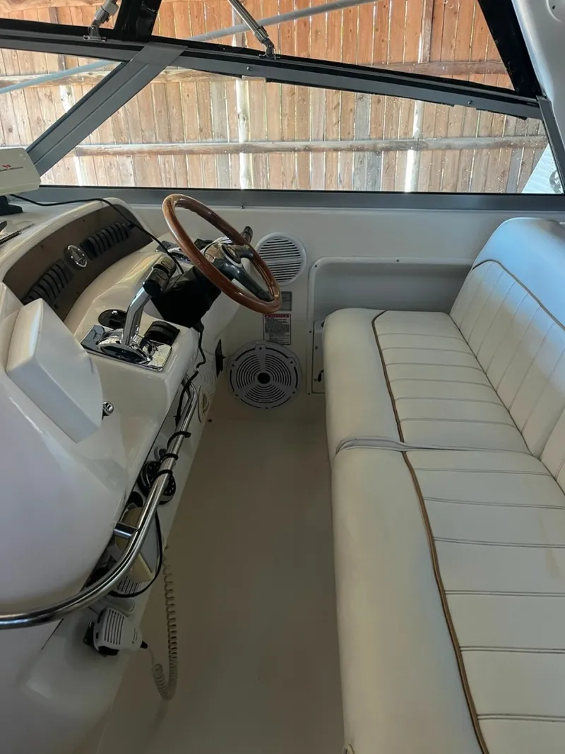 Slide: The Image of 1997 Sea Ray 330 Sundancer 33 - 7834861