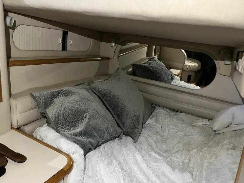Slide: The Image of 1997 Sea Ray 330 Sundancer 33 - 7834856