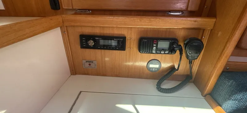Slide: The Image of 2005 Catalina MK II 34 - 7835003