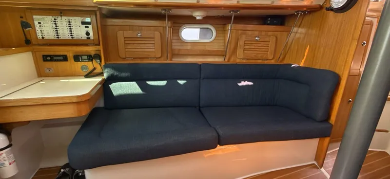 Slide: The Image of 2005 Catalina MK II 34 - 7835005