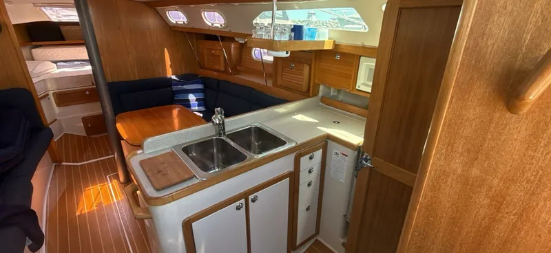 Slide: The Image of 2005 Catalina MK II 34 - 7834975