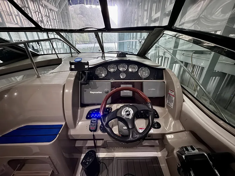 Slide: The Image of 2007 Sea Ray 290 Sundancer 29 - 7835048