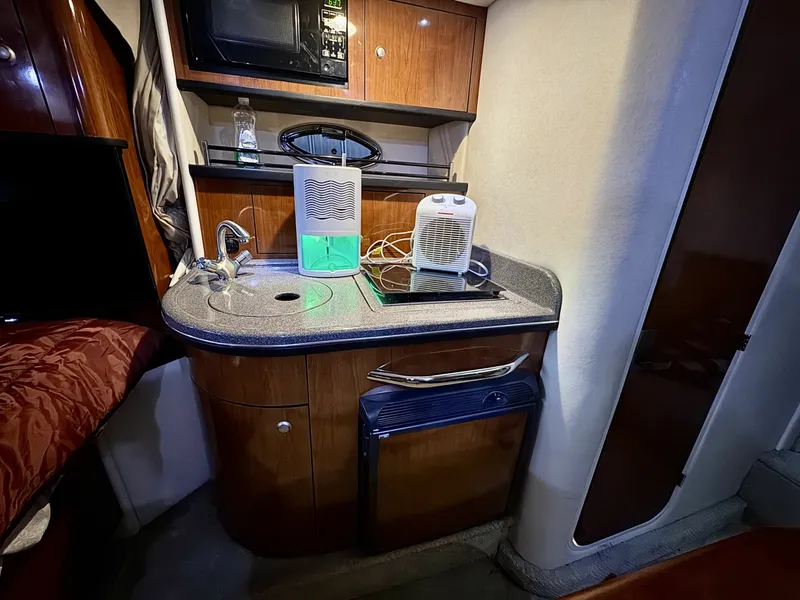 Slide: The Image of 2007 Sea Ray 290 Sundancer 29 - 7835055