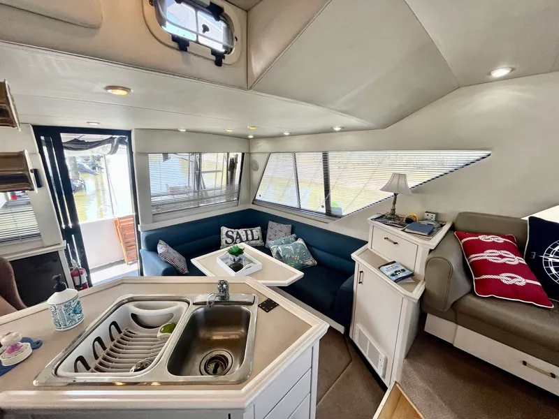Slide: The Image of 1996 Bayliner 3988 39 - 7835279