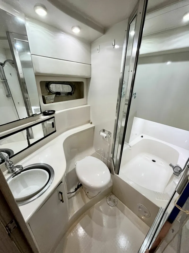 Slide: The Image of 1996 Bayliner 3988 39 - 7835296