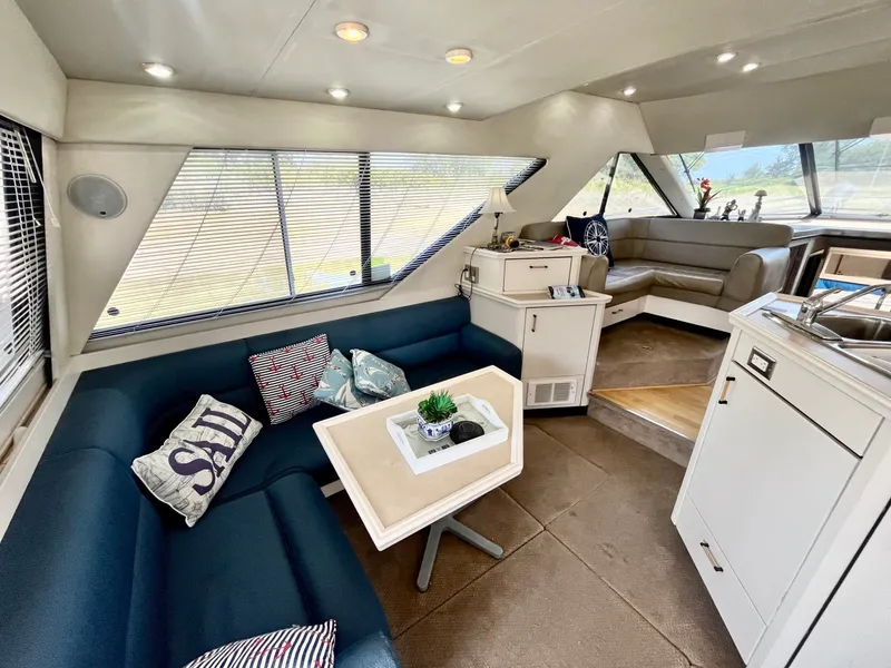 Slide: The Image of 1996 Bayliner 3988 39 - 7835256