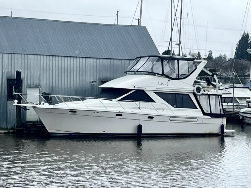 Slide: The Image of 1996 Bayliner 3988 39 - 7835238