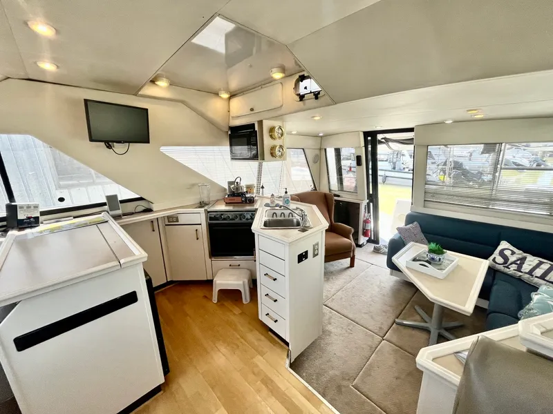 Slide: The Image of 1996 Bayliner 3988 39 - 7835283