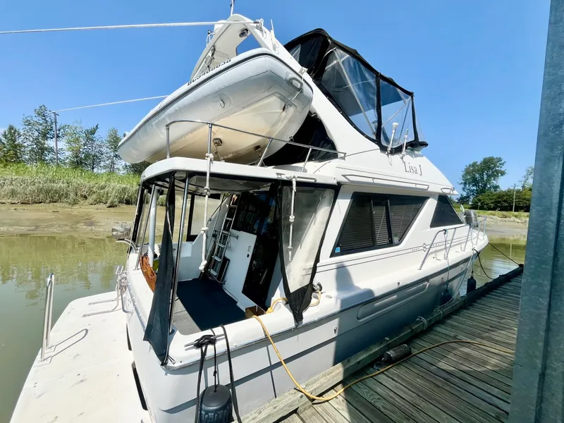 Slide: The Image of 1996 Bayliner 3988 39 - 7835244