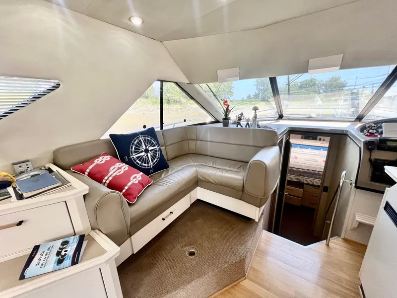 Slide: The Image of 1996 Bayliner 3988 39 - 7835259