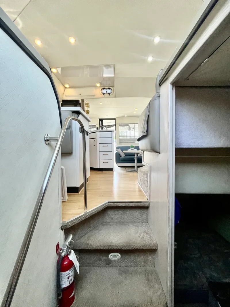 Slide: The Image of 1996 Bayliner 3988 39 - 7835278