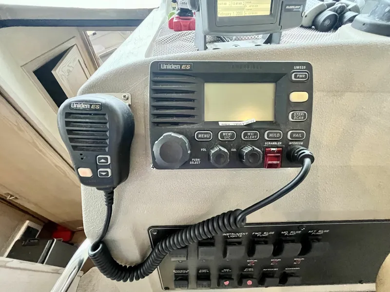 Slide: The Image of 1996 Bayliner 3988 39 - 7835284